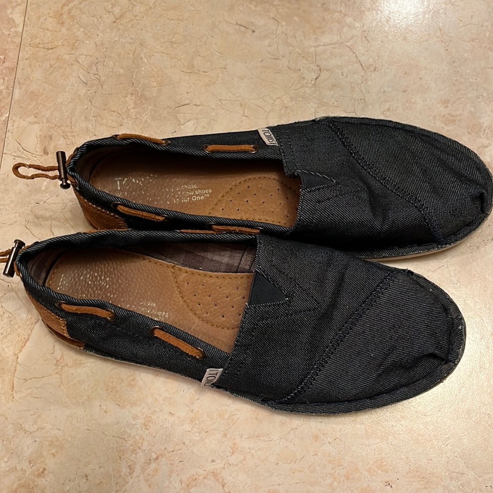 Tom’s Bimini slip on drawstring shoe size 7 denim